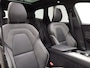 Volvo XC60 T8 455pk AWD Plus Dark / Panorama dak / Stoel/- en stuurverwarming  / Camera rondom / Contourstoelen / Trekhaak /