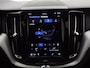 Volvo XC60 T8 455pk AWD Plus Dark / Panorama dak / Stoel/- en stuurverwarming  / Camera rondom / Contourstoelen / Trekhaak /
