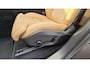 Volvo XC60 2.0 T6 PheV AWD Ultra Bright 20” Wielen - Panoramadak - Lighting – Head up - B&W Audio - 360 Cam - Alarm - Climate - Privacy Glass – RC20 Interieur  - Massage stoelen - Donkere hemel
