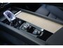 Volvo XC60 T6 350PK Plus Dark | 360° | Head-Up | Panoramadak | HK Audio | Getint Glas | Stoel&Stuur Verw.