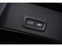 Volvo XC40 2.0 B4 Plus Dark | Trekhaak | Adaptive Cruise Control | Dode hoek detectie BLIS | Harman/Kardon audio | Elektrische stoelverstelling | Stoel- en stuurverwarming | Verwarmde Voorruit |
