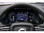 Volvo XC40 2.0 B4 Plus Dark | Trekhaak | Adaptive Cruise Control | Dode hoek detectie BLIS | Harman/Kardon audio | Elektrische stoelverstelling | Stoel- en stuurverwarming | Verwarmde Voorruit |