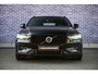 Volvo V60 2.0 T6 Plug-in hybrid AWD Plus Dark | Trekhaak | Adaptive Cruise Control | Panoramadak | 360 Camera | Harman/Kardon | Stuurverwarming | Stoelverwarming voor & achter | Power Seats | Sportstoelen |