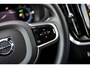 Volvo V60 2.0 T6 Plug-in hybrid AWD Plus Dark | Trekhaak | Adaptive Cruise Control | Panoramadak | 360 Camera | Harman/Kardon | Stuurverwarming | Stoelverwarming voor & achter | Power Seats | Sportstoelen |