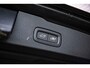 Volvo V60 2.0 T6 Plug-in hybrid AWD Plus Dark | Trekhaak | Adaptive Cruise Control | Panoramadak | 360 Camera | Harman/Kardon | Stuurverwarming | Stoelverwarming voor & achter | Power Seats | Sportstoelen |