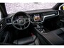Volvo V60 2.0 T6 Plug-in hybrid AWD Plus Dark | Trekhaak | Adaptive Cruise Control | Panoramadak | 360 Camera | Harman/Kardon | Stuurverwarming | Stoelverwarming voor & achter | Power Seats | Sportstoelen |