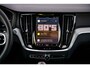 Volvo V60 2.0 T6 Plug-in hybrid AWD Plus Dark | Trekhaak | Adaptive Cruise Control | Panoramadak | 360 Camera | Harman/Kardon | Stuurverwarming | Stoelverwarming voor & achter | Power Seats | Sportstoelen |