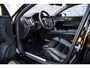 Volvo V60 2.0 T6 Plug-in hybrid AWD Plus Dark | Trekhaak | Adaptive Cruise Control | Panoramadak | 360 Camera | Harman/Kardon | Stuurverwarming | Stoelverwarming voor & achter | Power Seats | Sportstoelen |