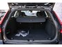 Volvo V60 2.0 T6 Plug-in hybrid AWD Plus Dark | Trekhaak | Adaptive Cruise Control | Panoramadak | 360 Camera | Harman/Kardon | Stuurverwarming | Stoelverwarming voor & achter | Power Seats | Sportstoelen |