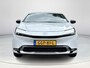 Toyota Prius 2.0 Plug-in Executive | Carplay | 19 inch LM-velgen | Dode hoek waarschuwing | Parkeersensoren |