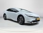 Toyota Prius 2.0 Plug-in Executive | Carplay | 19 inch LM-velgen | Dode hoek waarschuwing | Parkeersensoren |