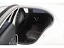Mercedes-Benz A-klasse 200 Premium 2018 Camera | Lederen bekleding | Stoelverwarming | Cruise control | Navigatie | LED | Lichtmetaal | Digitaal dashboard | PDC | Bluetooth