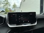 Peugeot 2008 1.2 Turbo 100 PK Allure | Digitaal Instrumentarium | HD Camera | Parkeersensoren Voor + Achter | Full Screen Navigatie | LED Verlichting | Climate Control | Lichtmetalen Velgen |