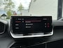 Peugeot 2008 1.2 Turbo 100 PK Allure | Digitaal Instrumentarium | HD Camera | Parkeersensoren Voor + Achter | Full Screen Navigatie | LED Verlichting | Climate Control | Lichtmetalen Velgen |