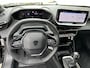 Peugeot 2008 1.2 Turbo 100 PK Allure | Digitaal Instrumentarium | HD Camera | Parkeersensoren Voor + Achter | Full Screen Navigatie | LED Verlichting | Climate Control | Lichtmetalen Velgen |