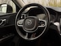 Volvo V60 2.0 T4 Momentum Pro | Cruise Control | Parkeercamera | Parkeersensoren voor + achter | 18 Inch velgen | Navi | DAB+ Radio |