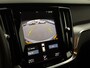 Volvo V60 2.0 T4 Momentum Pro | Cruise Control | Parkeercamera | Parkeersensoren voor + achter | 18 Inch velgen | Navi | DAB+ Radio |