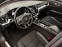 Volvo V60 2.0 T4 Momentum Pro | Cruise Control | Parkeercamera | Parkeersensoren voor + achter | 18 Inch velgen | Navi | DAB+ Radio |