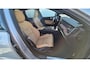 Volvo XC60 2.0 T8 PHEV AWD Ultra Dark Luchtvering - Bowers Wilkins Sound - 22 Licht metalen Wielen - Gelamineerde zijruiten - Massage functie voorstoelen - Alarm - Climate - RC20 Lederen interieur