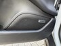 Porsche Taycan Cross Turismo 4 S 93 kWh 572 PK|Btw Auto!|IJsgrijs Metallic|Bijrijder display|Head-up|Zeer exclusief: Leder-alcantara bekleding|Stoelkoeling/verwarming+stuur|Sport Chrono|Panorama dak|Adaptive Cruise|performance Plus accu