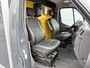 Renault Master Plancher T35 2.3 dCi 150pk Automaat APK 06-2026 Luchtvering LED Airco Cruise Control Camera Foodtruck Meubelbak Paardenwagen