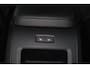 Volvo XC60 T6 Recharge AWD Core Bright - LONG RANGE - Panorama/schuifdak - IntelliSafe Assist - Adaptieve LED koplampen - Parkeercamera achter - Verwarmde voorstoelen, stuur & achterbank - Parkeersensoren voor & achter - Draadloze tel. lader - Standkachel - Extra getint glas - Elektr. inklapbare trekhaak - 18' LMV