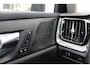 Volvo V60 B3 Inscription | Panorama Dak | Standkachel | Harman Kardon | Dealer onderhouden