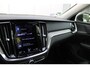 Volvo V60 B3 Inscription | Panorama Dak | Standkachel | Harman Kardon | Dealer onderhouden