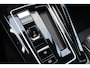 Volkswagen Golf 1.5 eTSI R-Line Business Navi/Camera/Keyless/Virtual/Sfeerverlichting/IQ/Matrix/Panoramadak/H-leder/18Inch