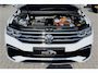 Volkswagen Tiguan 1.4 TSI eHybrid R-Line 245pk PANO LEER IQ LIGHT TREKHAAK 20" 360 CAMERA