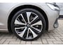 Volvo V60 2.0 T8 Recharge Business Pro 1e Eigenaar | NL-Auto | Dealer Onderh | BTW | 390PK | AWD | Winterpack | H&K | Elek Stoel+klep | Camera | Navi | ACC | Climate  | Full Led | Keyless | PDC | Start/Stop | 1 Laadkabel
