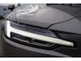 Volvo V60 2.0 T8 Recharge Business Pro 1e Eigenaar | NL-Auto | Dealer Onderh | BTW | 390PK | AWD | Winterpack | H&K | Elek Stoel+klep | Camera | Navi | ACC | Climate  | Full Led | Keyless | PDC | Start/Stop | 1 Laadkabel
