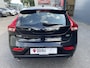 Volvo V40 2.0 D2 Luxury (Camera - LED - Stoelverwarming - Parkeersensoren V+A - Automatische Airco - Navigatie - 17"incl 4S)