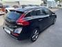 Volvo V40 2.0 D2 Luxury (Camera - LED - Stoelverwarming - Parkeersensoren V+A - Automatische Airco - Navigatie - 17"incl 4S)
