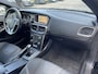 Volvo V40 2.0 D2 Luxury (Camera - LED - Stoelverwarming - Parkeersensoren V+A - Automatische Airco - Navigatie - 17"incl 4S)