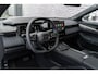 Lynk & Co 08 1.5 More | Panoramadak | Adaptive cruise control | Elektrische massage- & ventilatiestoelen met geheugen | Stoelverwarming voor & achter | Apple CarPlay/Android Auto | 23 Harman Kardon speakers | Dodehoekassistent