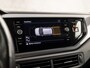 Volkswagen Polo 1.0 TSI Highline Sport Automaat (APPLE CARPLAY, GROOT NAVI, CLIMATE, STOELVERWARMING, SPORTSTOELEN, GETINT GLAS, LM VELGEN, ADAPTIVE CRUISE, NIEUWSTAAT)