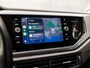 Volkswagen Polo 1.0 TSI Highline Sport Automaat (APPLE CARPLAY, GROOT NAVI, CLIMATE, STOELVERWARMING, SPORTSTOELEN, GETINT GLAS, LM VELGEN, ADAPTIVE CRUISE, NIEUWSTAAT)