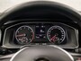 Volkswagen Polo 1.0 TSI Highline Sport Automaat (APPLE CARPLAY, GROOT NAVI, CLIMATE, STOELVERWARMING, SPORTSTOELEN, GETINT GLAS, LM VELGEN, ADAPTIVE CRUISE, NIEUWSTAAT)