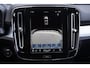 Volvo XC40 2.0 B4 Plus Dark | 2000 kg trekgewicht | Harman/Kardon Audio | Stoel & Stuurverwarming | Elektrische stoelen met geheugen | Dodehoek sensoren |