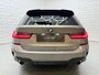 BMW 3-Serie Touring 320i M PAKKET LIVE COCKPIT PANO CAMERA