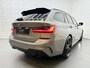 BMW 3-Serie Touring 320i M PAKKET LIVE COCKPIT PANO CAMERA