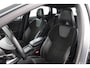 Volvo V40 1.6 T2 R-Design | NAP | Navigatie | Alcantara/lederen bekleding | Climate Control |