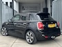 MINI Cooper S Mini 2.0 60 Years Edition | AUTOMAAT | HEAD-UP DISPLAY | LEDER | SCHUIF/KANTELDAK | CARPLAY/ANDROID | CAMERA | HARMAN/KARDON | NAVI | CRUISE CONTROL | PDC V+A | CLIMATE CONTROL | LMV 17'' | STOELVERWARMING | LED | BLUETOOTH