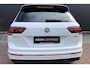 Volkswagen Tiguan 2.0 TSI 4Motion Highline Business R Panoramadak | Trekhaak | Winterpack | Navigatie