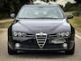 Alfa Romeo 159 1.9 JTS Distinctive | Org. NL! | Clima | Cruise | LMV | Elektr. ramen | Licht & regen sensor |