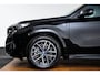 BMW X1 xDrive25e M Sport - Elektrisch verwarmde voorstoelen - Sportstoelen - Comfort Access Driving Assistant Plus - Grootlichtassistent - Adaptief M Onderstel - Automatisch dimmende binnenspiegel -