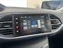 Peugeot 308 SW 1.2 PureTech Allure | Audio installatie | Bandenspanningscontrolesysteem | Buitenspiegels elektrisch verstel- en verwarmbaar