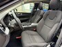 Volvo XC60 2.0 B5 Momentum Exclusive Camera 360 | Trekhaak wegklapbaar | Airco | NAVI | Apple carplay/ Android auto | Head-up display |