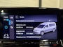 Volkswagen Caddy Maxi 1.5 TSI DSG 7p. MAXI PANO/TREKHAAK/VIRTUAL/LED/ACC/CAMERA/LEER-ALCANTARA SP.STOELEN/18"LMV/2XSCHUIFDEUR/KLEUR COSTA AZUL METALLIC/UNIEKE AUTO